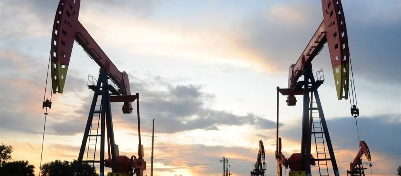 Συνεχίζεται η πτώση στις τιμές του πετρελαίου - Πάνω από 5% κάτω σήμερα